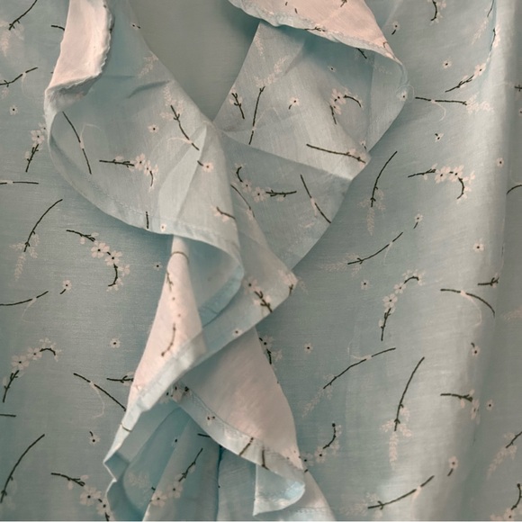 Vineyard Vines Ruffle-Neck Blouse Light Blue V neck - Picture 3 of 7